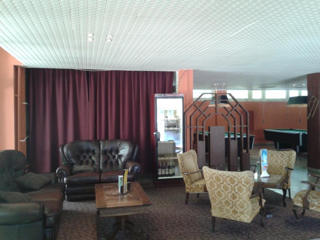 Silver Beach Resort Zamárdi エクステリア 写真